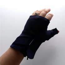 DIY Neoprene Thumb Splint Tutorial .